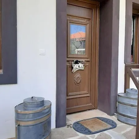 ενοικιαζόμενη παραδοσιακή σαν παραμύθι Apartment *